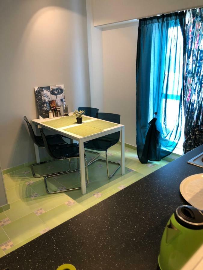 Green Apartment 6 Букурещ Екстериор снимка